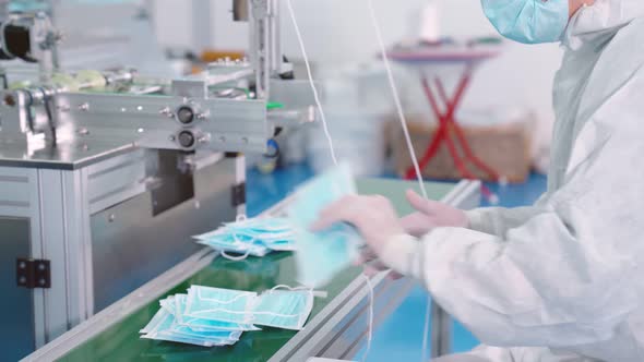 Face Mask Production Line in Modern Factory