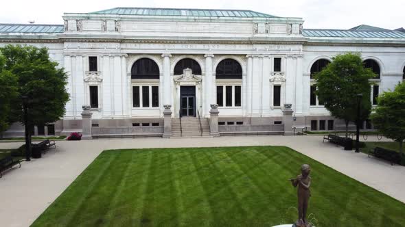 Columbus Ohio library main branch in downtown