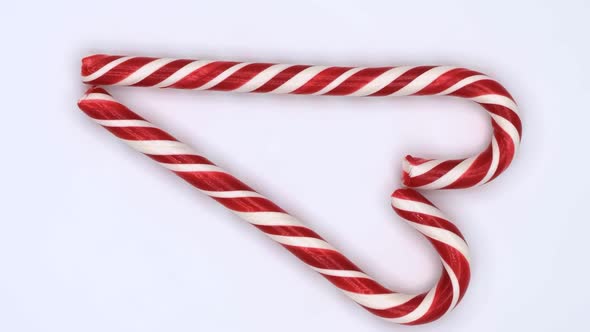 Vertical orientation video: Christmas candy cane caramels