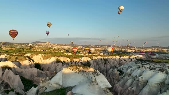 Aerial view Hot air baloons in Turkey 4 K