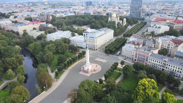 Statue of liberty in Riga