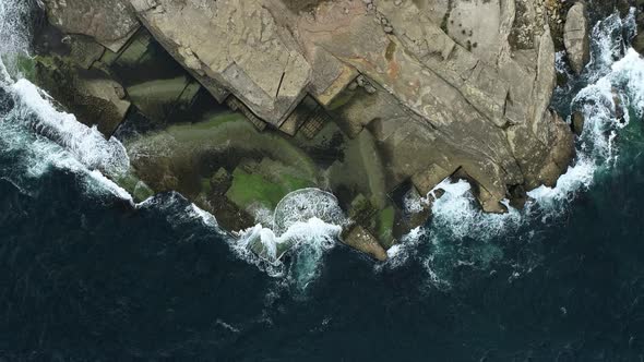 Sea and Sea Waves And Rocks, Pembe Kayalar