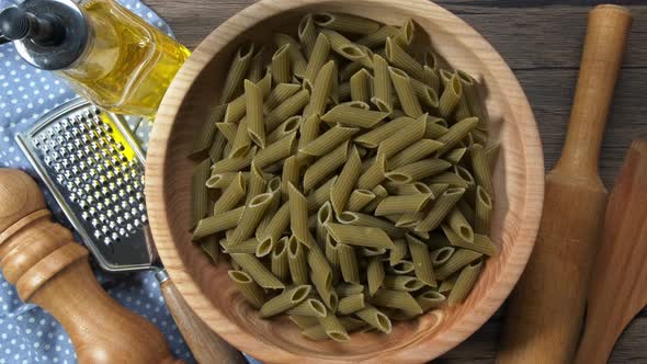 Raw Homemade Spinach Pasta with Spinach Leaves