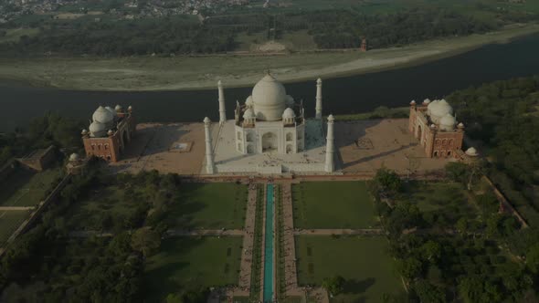 Aerial view of the Taj Mahal along Yamuna river, Agra, Uttar Pradesh, India.