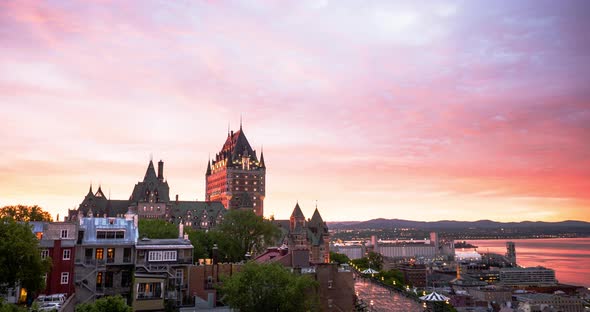 Timelapse of Quebec City, at sunset