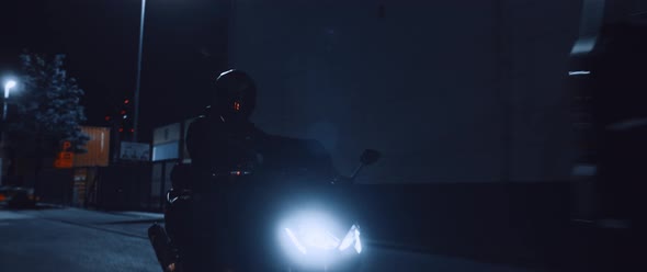 Motorbike driving at Night in the City