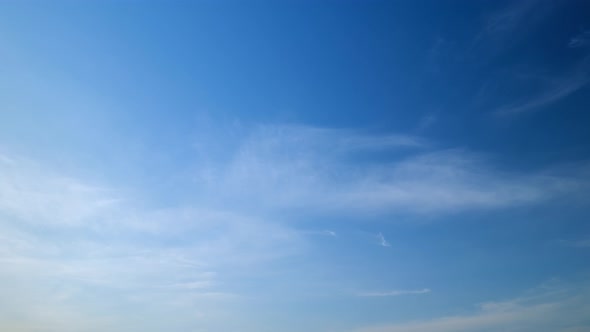 4K Sky Time lapse, Clear very nice soft blue sky, white rolling