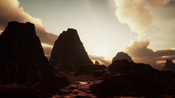 Amazing Sandstone Formations in Famous Sunset at Monument Valley alt