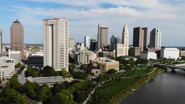 Columbus Ohio Skyline and  Scioto River - aerial drone footage