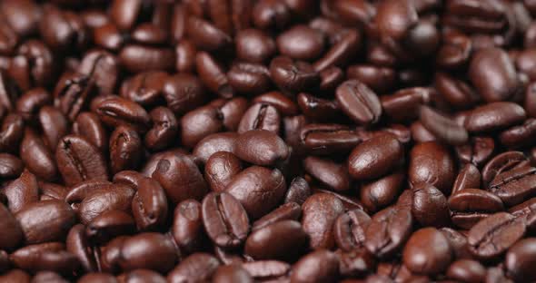 Roasted coffee bean