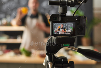 es on professional camera