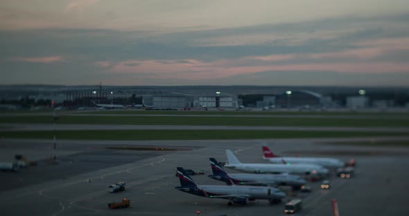 Timelapse of plane traffic in Sheremetyevo Airport, Moscow