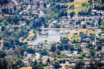ge Pond surrounded by a residential neighborhood, San Jose, South San Francisco bay area