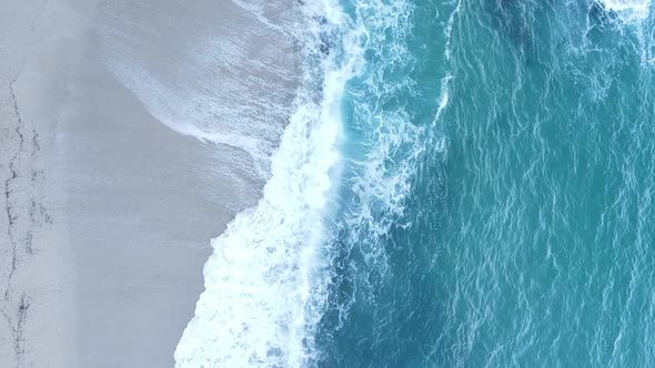 Vertical Video Sea Near the Coast  Closeup of the Coastal Seascape