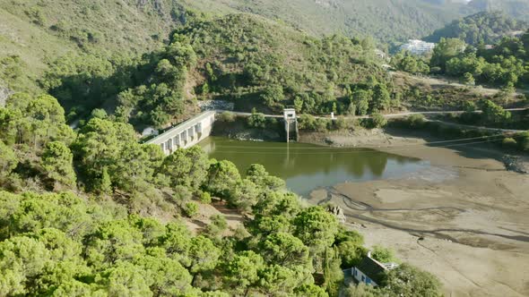 Not enough water for dam performance