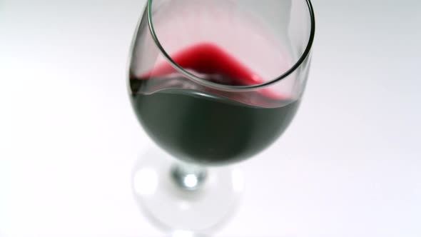 Tipping over a glass of red wine, Slow Motion