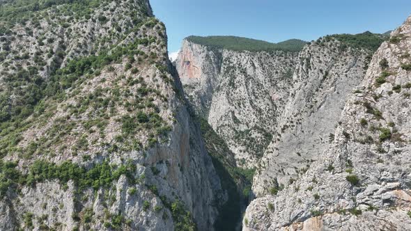 The World's 2nd Deepest Canyon Valla Canyon