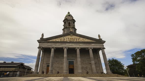 Time Lapse of historical St. Mel's Cathedral in Longford Town in Ireland alt