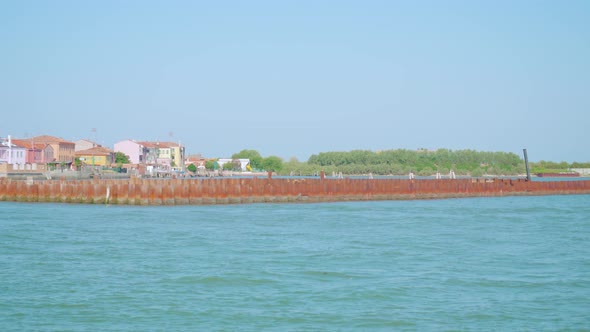 Special Fencing for Building Structures in Venetian Lagoon