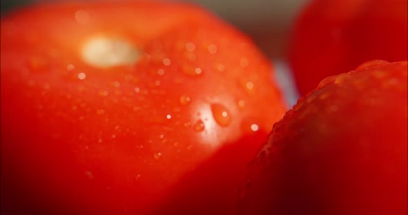 Tomatoes Spinning On A Plate