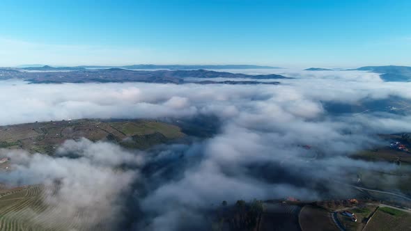 Nature Misty Mountains