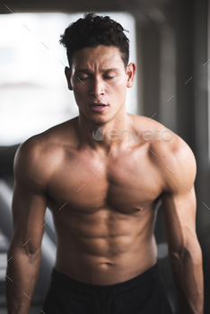 close up of muscle strength of male handsome sportman at the cadio fitness excercise / Photodune, Misc