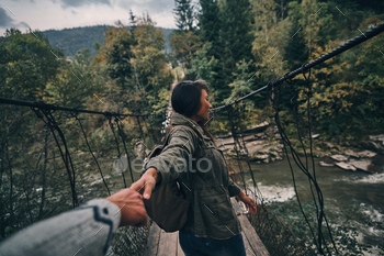 th her boyfriend while walking on the suspension bridge