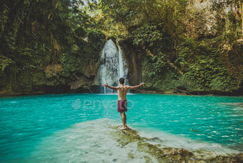 ines – Beautiful waterfall in the jungle
