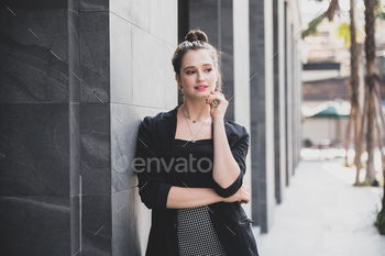 portrait young manager business person woman, professional executive businesswoman smiling / Photodune, Misc