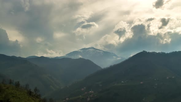 Clouds Are Coming Through the Mountains