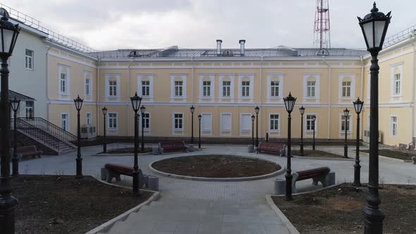 Renovated new courtyard of the administrative building 03