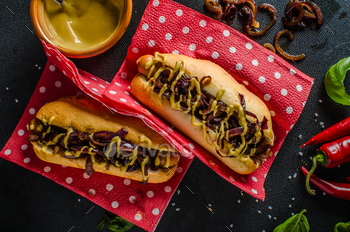 melized red onion, french mustard and chilli dogs
