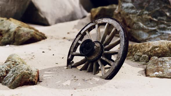 Old Tradition Waggon Wheel on the Sand alt