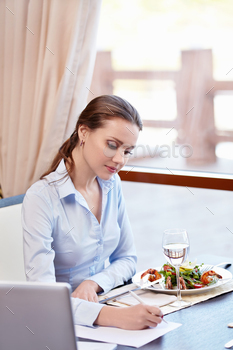 Businesswoman / Photodune, Misc