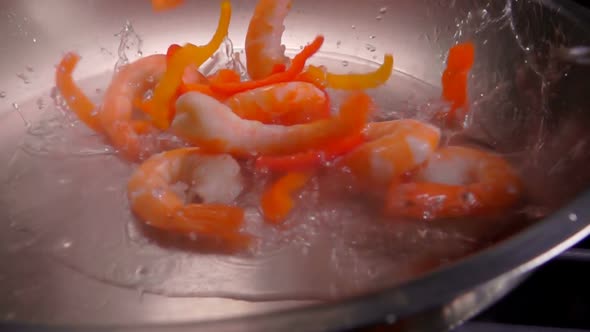 Shrimps and Pepper Fall Into the Pan