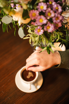 家族の母父と子はカフェで朝食をとります。栄養の概念。 / Photodune, Misc