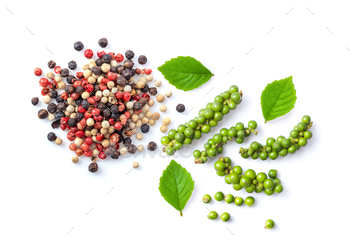 pepper corn with leaf  isolated on white background / Photodune, Misc