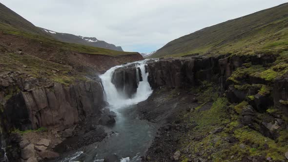 Iceland River FPV Drone Slow Motion