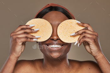 Carefree African American Woman / Photodune, Misc