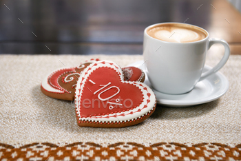 Cup of coffee with cookies / Photodune, Misc