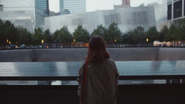 Young woman at the monument