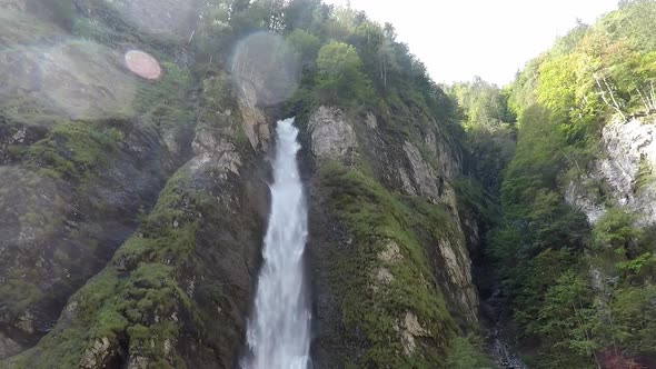 The spray from the waterfall in the Lichtsteinklamm creates droplets on the lens.