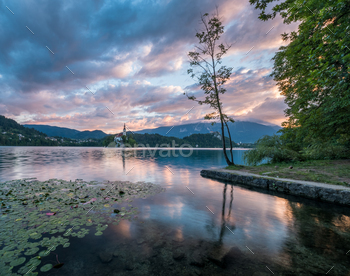 Lake Bled on a spring morning / Photodune, Misc