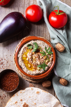 Baba ganoush from baked eggplant with sesame / Photodune, Misc