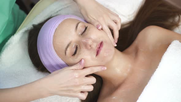 Facial Massage by Therapist