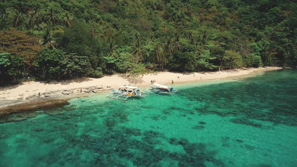 Sand Beach with Tourist at Boat on Ocean Bay in Summer Cruise Tour alt