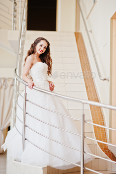 Portrait of beautiful sensual young bride / Photodune, Misc
