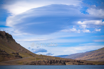 Icelandic mountain landscape under a blue summer sky / Photodune, Misc