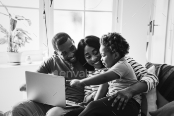 African family spending time together / Photodune, Misc
