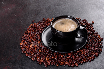 A cup of fresh scented morning coffee for a cheerful start to the day / Photodune, Misc